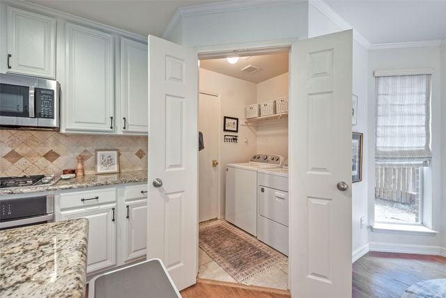 3922 Rolling Oaks Drive, Carrollton, TX 75007
