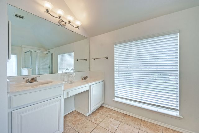 3922 Rolling Oaks Drive, Carrollton, TX 75007