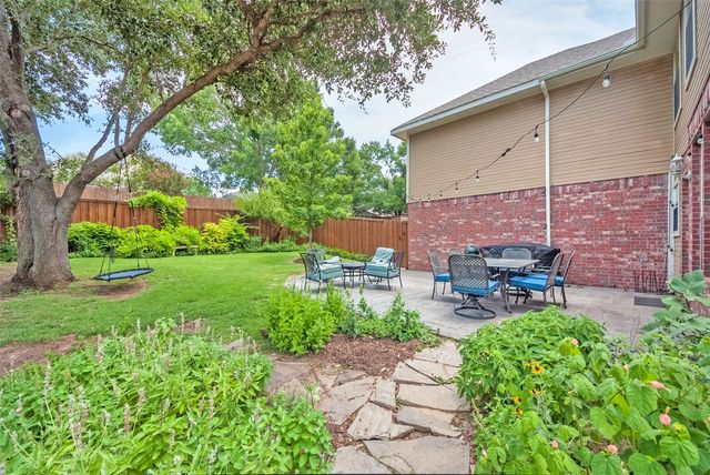3922 Rolling Oaks Drive, Carrollton, TX 75007