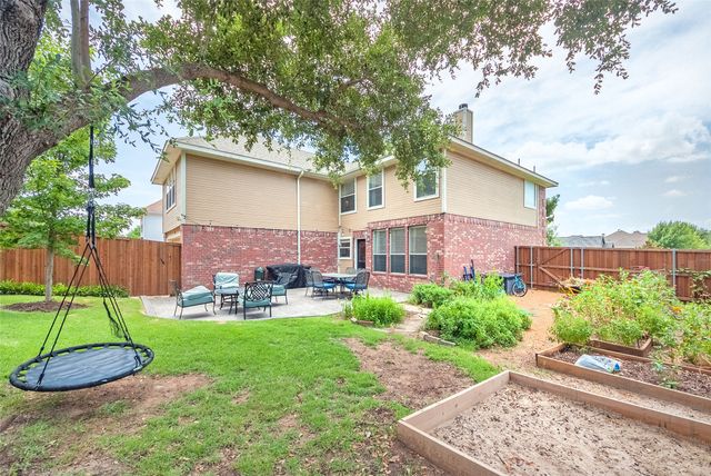 3922 Rolling Oaks Drive, Carrollton, TX 75007