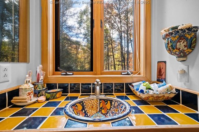 1359 Gordon Dilley Road, Marlinton, WV 24954