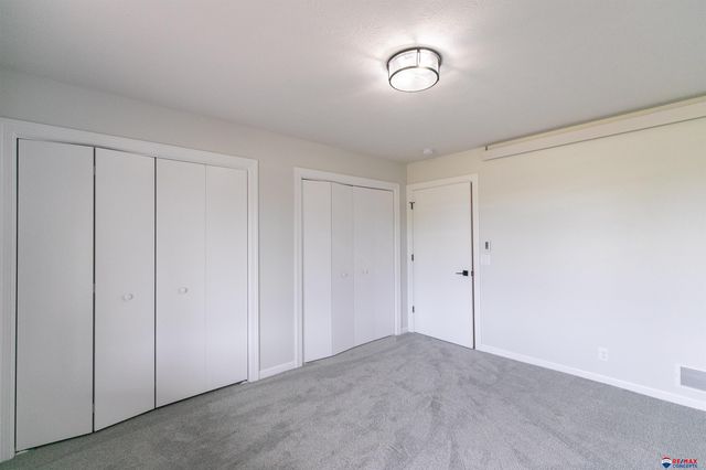 5241 Troon Drive, Lincoln, NE 68526