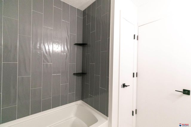 5241 Troon Drive, Lincoln, NE 68526