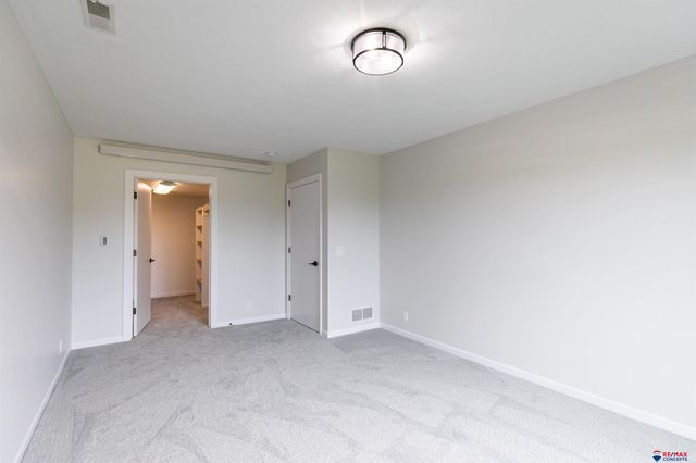 5241 Troon Drive, Lincoln, NE 68526