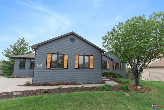 5241 Troon Drive, Lincoln, NE 68526