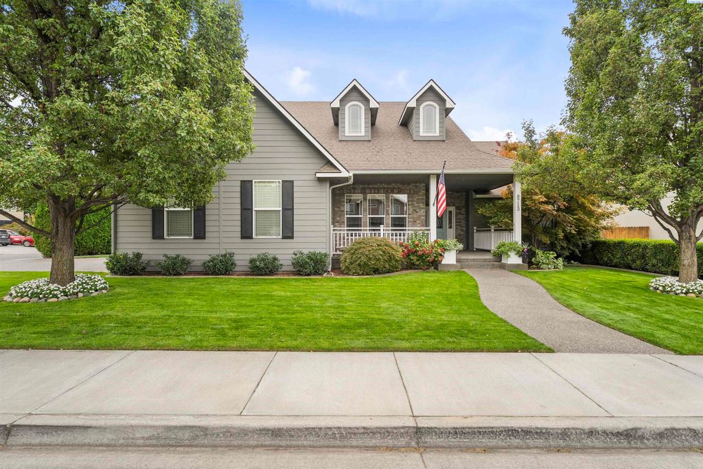 8713 W 2nd Ave, Kennewick, WA 99336