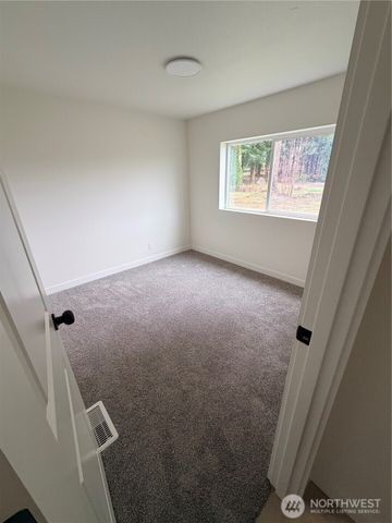 35101 34th Avenue E, Eatonville, WA 98328