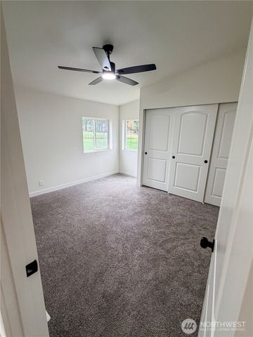 35101 34th Avenue E, Eatonville, WA 98328