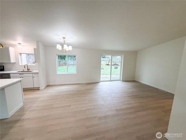 35101 34th Avenue E, Eatonville, WA 98328