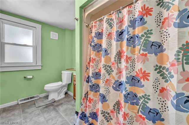 224 Kenyon Road, Eastlake, OH 44095
