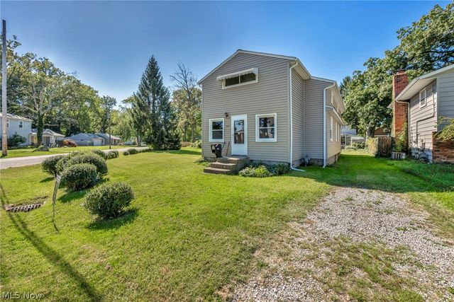 224 Kenyon Road, Eastlake, OH 44095