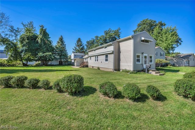 224 Kenyon Road, Eastlake, OH 44095