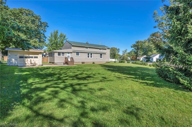 224 Kenyon Road, Eastlake, OH 44095