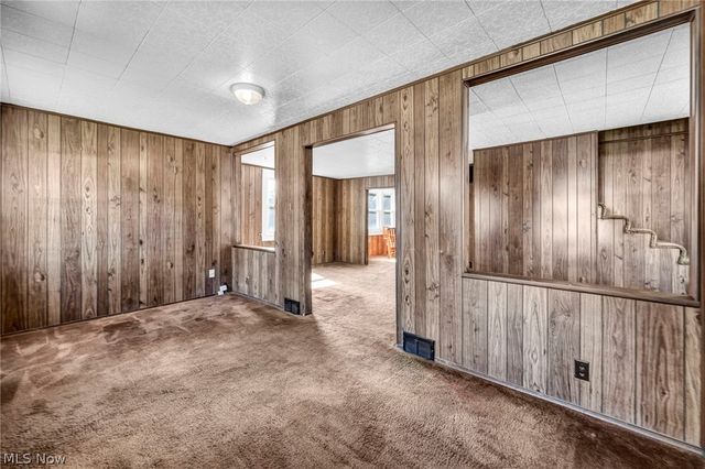 224 Kenyon Road, Eastlake, OH 44095