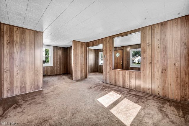 224 Kenyon Road, Eastlake, OH 44095