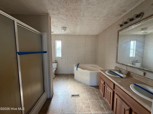 2481 Zims Trail NE, Bolivia, NC 28422