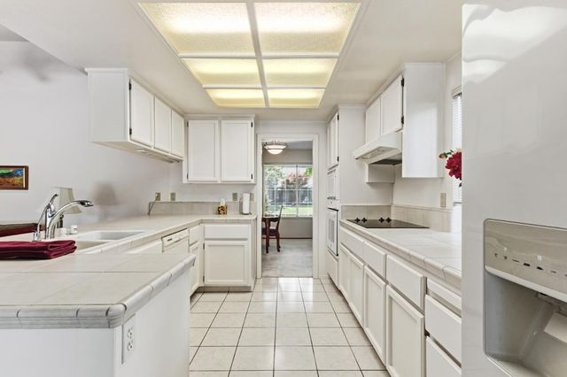11609 Boom Pointer Way, Rancho Cordova, CA 95670