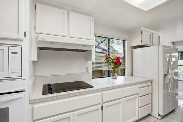 11609 Boom Pointer Way, Rancho Cordova, CA 95670