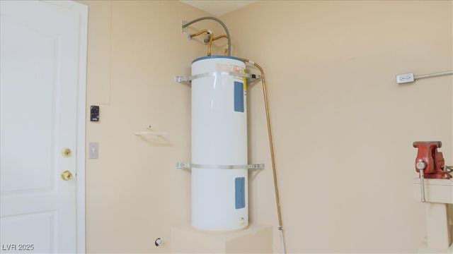 2710 Dapple Street, Pahrump, NV 89048