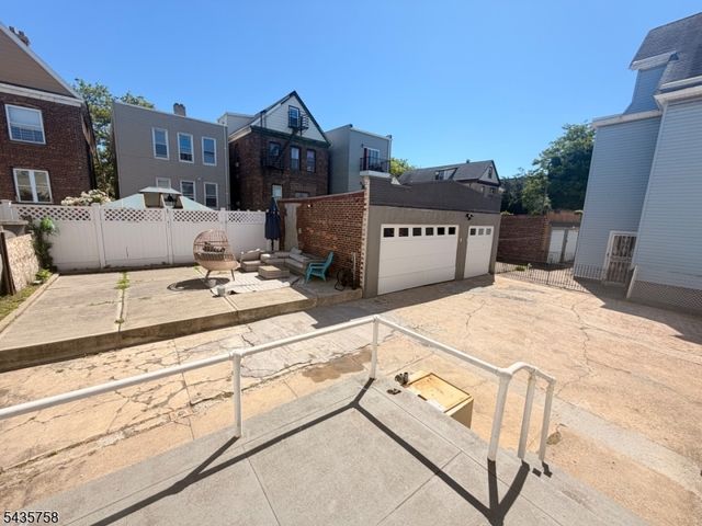 52 Warner Ave, Jersey City, NJ 07305