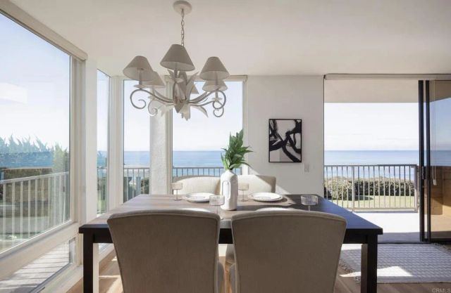 424 Stratford Court, Del Mar, CA 92014