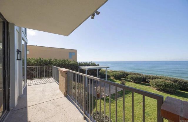 424 Stratford Court, Del Mar, CA 92014