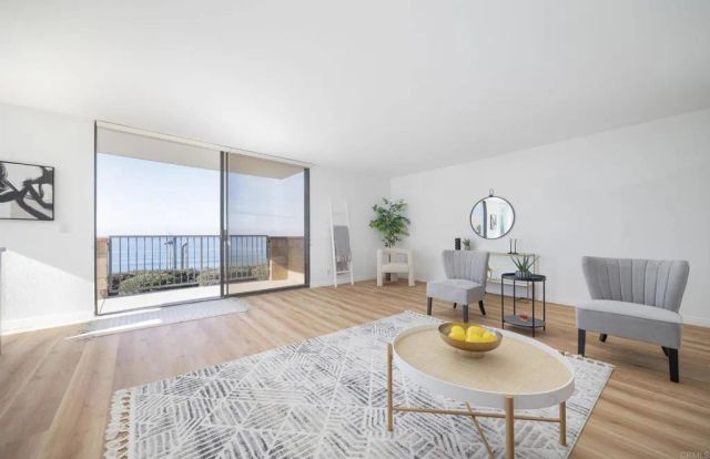 424 Stratford Court, Del Mar, CA 92014
