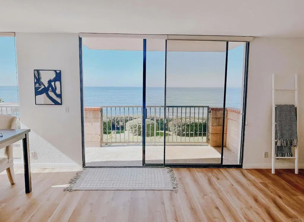 424 Stratford Court, Del Mar, CA 92014