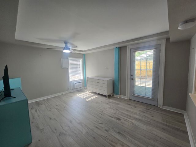 3936 Murrells Inlet Rd., Murrells Inlet, SC 29576