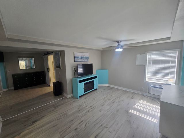 3936 Murrells Inlet Rd., Murrells Inlet, SC 29576