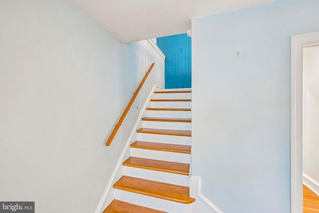 12 WINDSOR CIR, Springfield, PA 19064