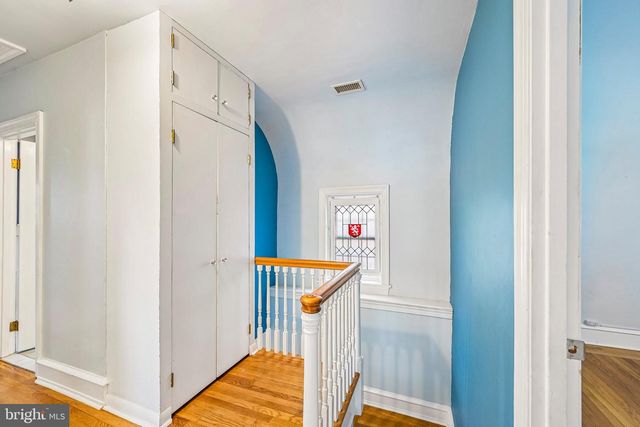 12 WINDSOR CIR, Springfield, PA 19064