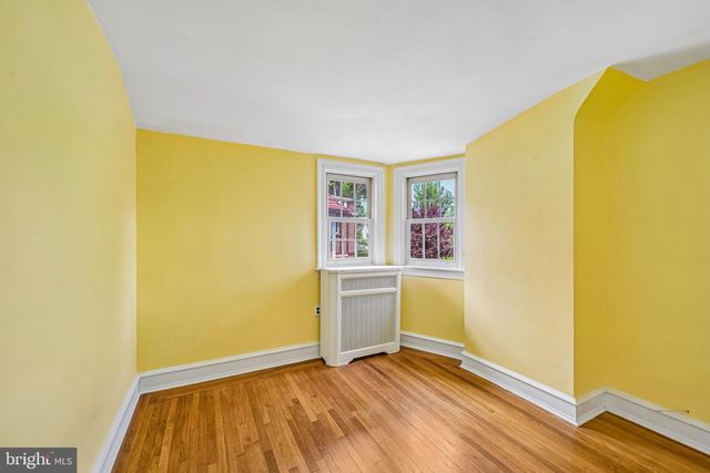 12 WINDSOR CIR, Springfield, PA 19064