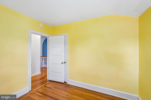 12 WINDSOR CIR, Springfield, PA 19064