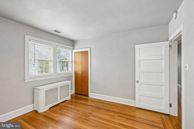 12 WINDSOR CIR, Springfield, PA 19064
