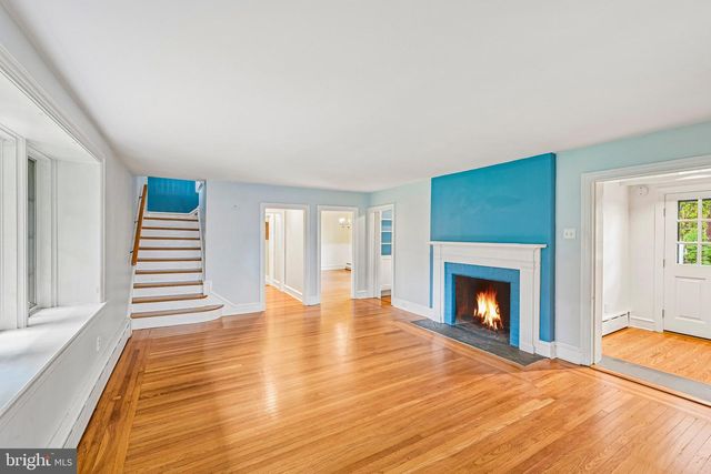 12 WINDSOR CIR, Springfield, PA 19064