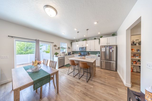 1117 S 1275 W, Clearfield, UT 84015