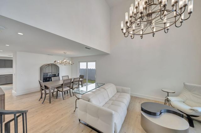 5631 NW 43rd Way, Coconut Creek, FL 33073