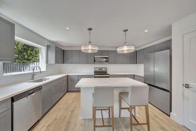 5631 NW 43rd Way, Coconut Creek, FL 33073