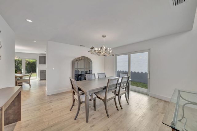 5631 NW 43rd Way, Coconut Creek, FL 33073