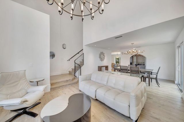 5631 NW 43rd Way, Coconut Creek, FL 33073