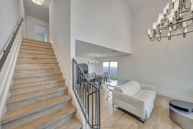 5631 NW 43rd Way, Coconut Creek, FL 33073