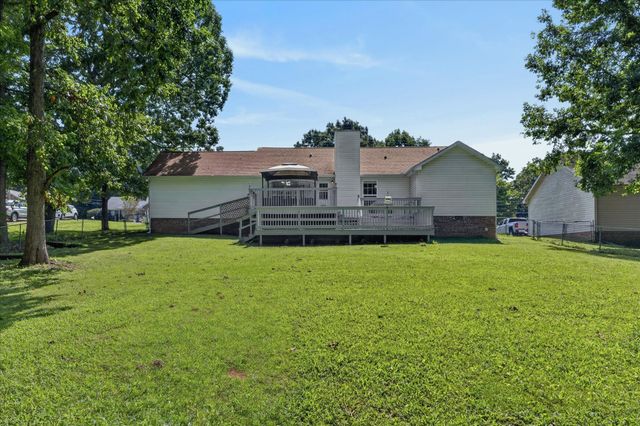 3475 Eastridge Rd, Woodlawn, TN 37191