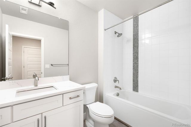 6671 S Lee Street, Littleton, CO 80127