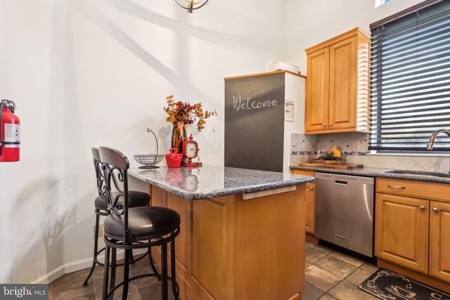 627 SAYRE DR, Princeton, NJ 08540