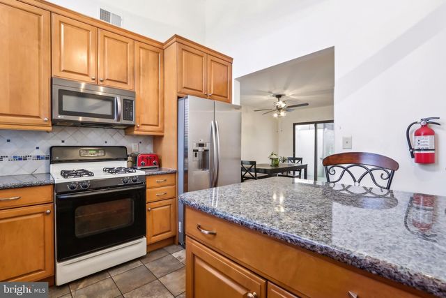 627 SAYRE DR, Princeton, NJ 08540