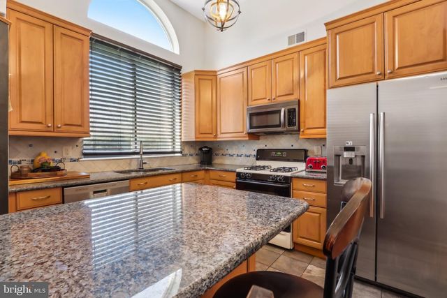 627 SAYRE DR, Princeton, NJ 08540
