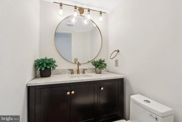 627 SAYRE DR, Princeton, NJ 08540