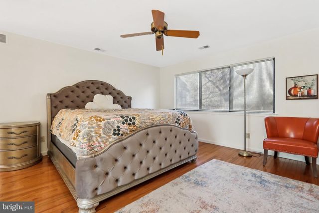 627 SAYRE DR, Princeton, NJ 08540
