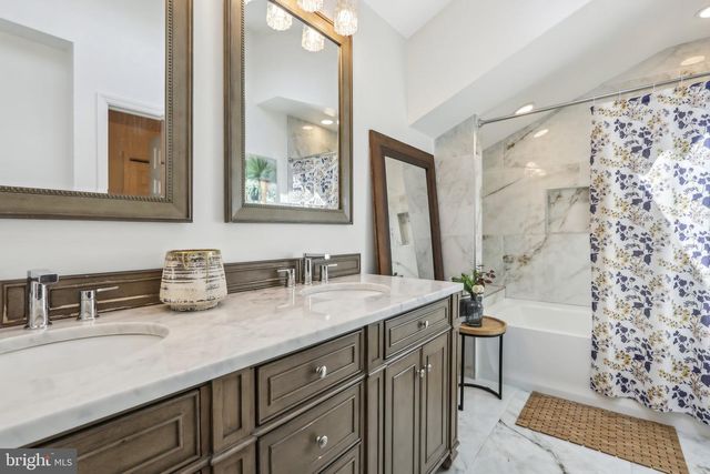 627 SAYRE DR, Princeton, NJ 08540